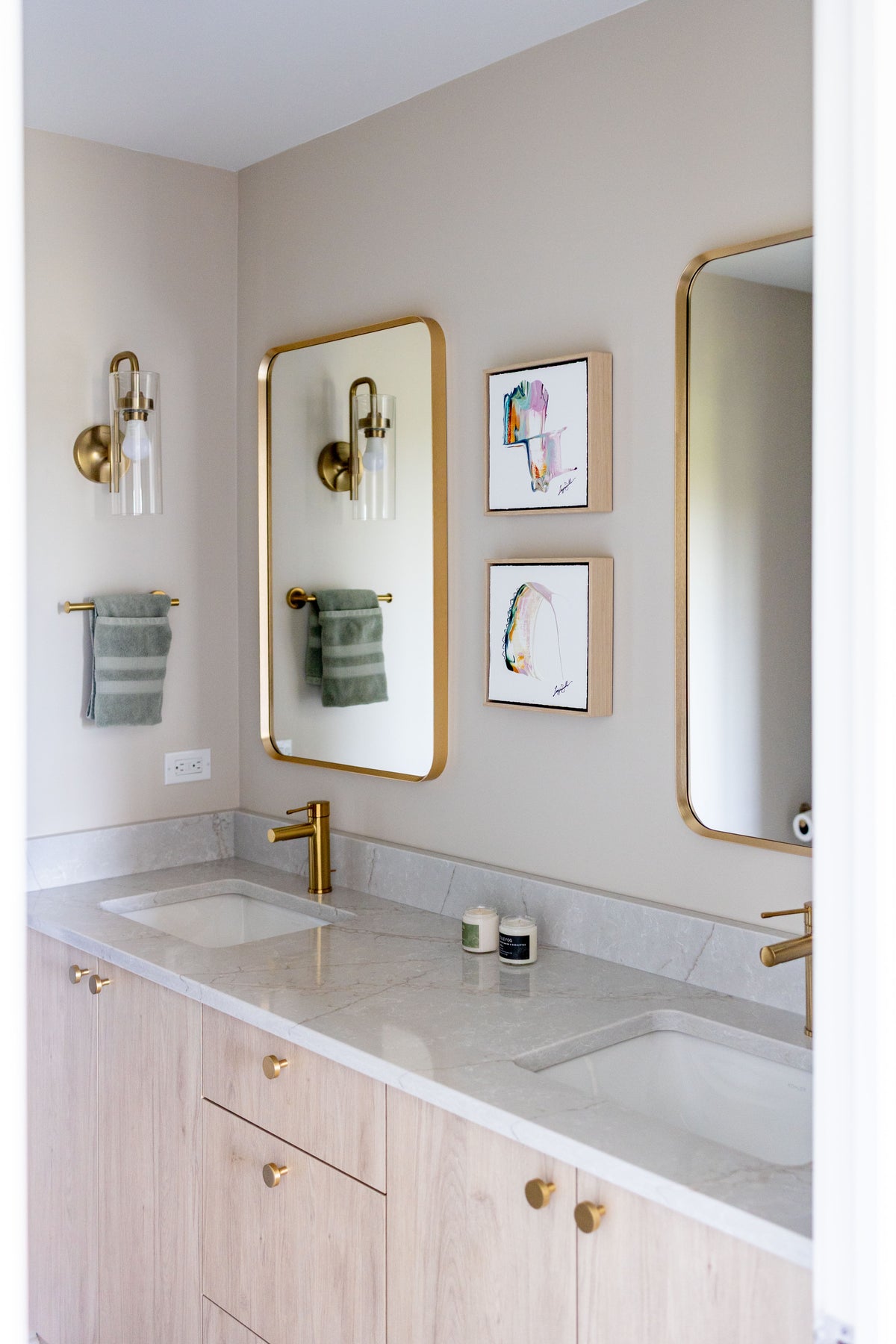 "Joy Rising" Duo in Ali's newly renovated Primary bathroom
