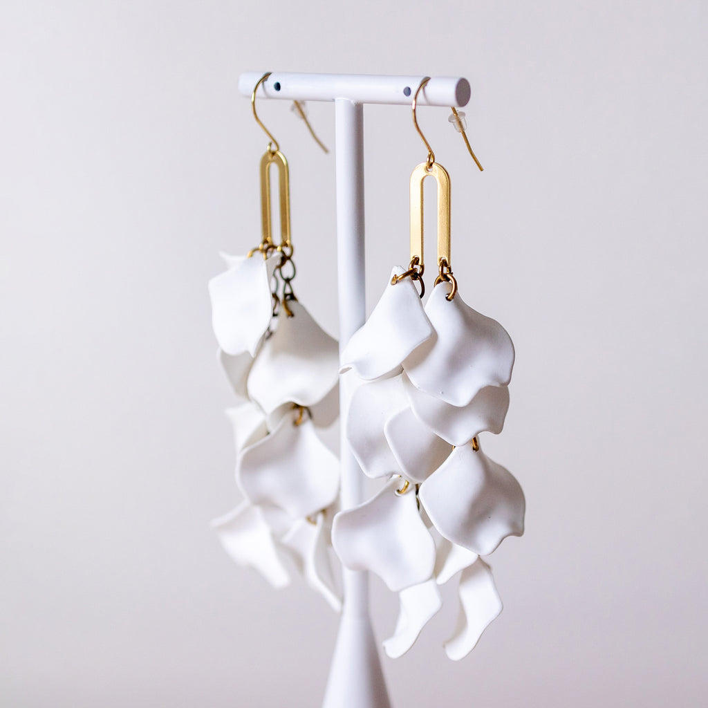 Flor Earrings White Opaque Long