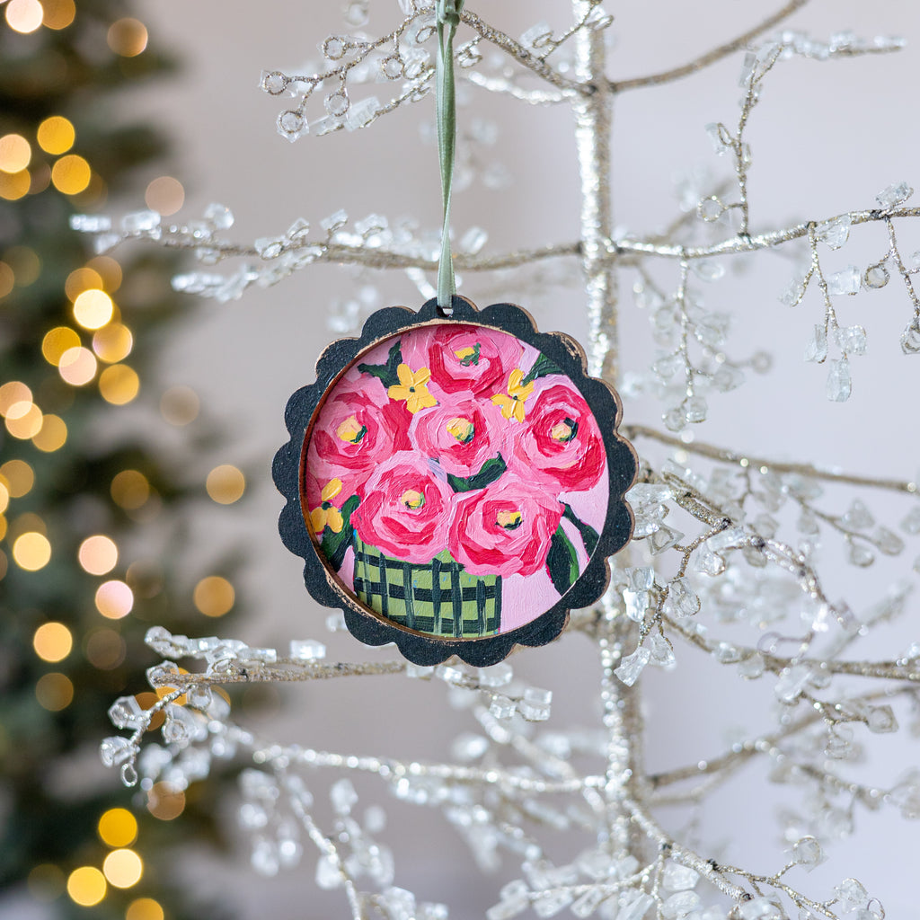 Scallop Floral Ornament #25