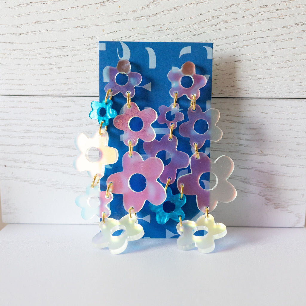 Daisy Mania Solid Lucite